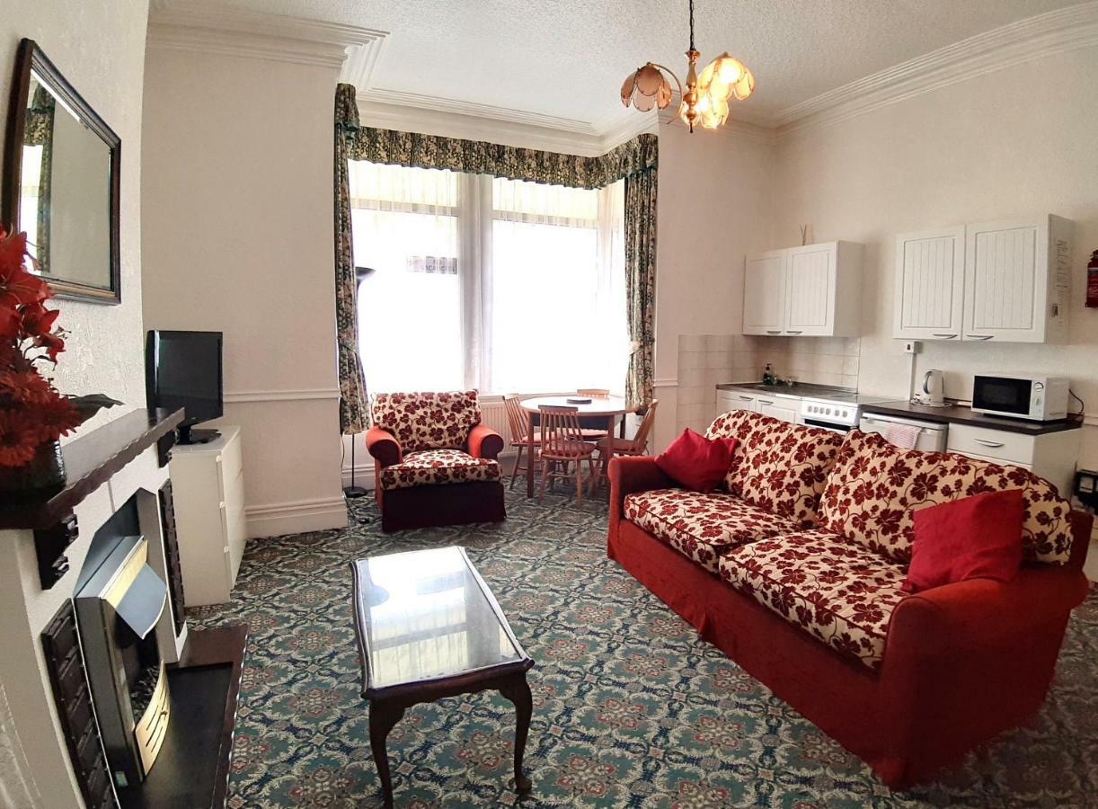 Rosemede Holiday Flats Blackpool Exterior photo